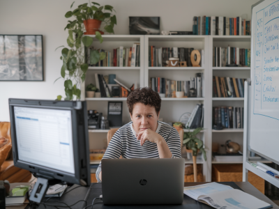 Faut-il ouvrir un PER ou une assurance-vie pour optimiser sa retraite quand on débute à 40 ans